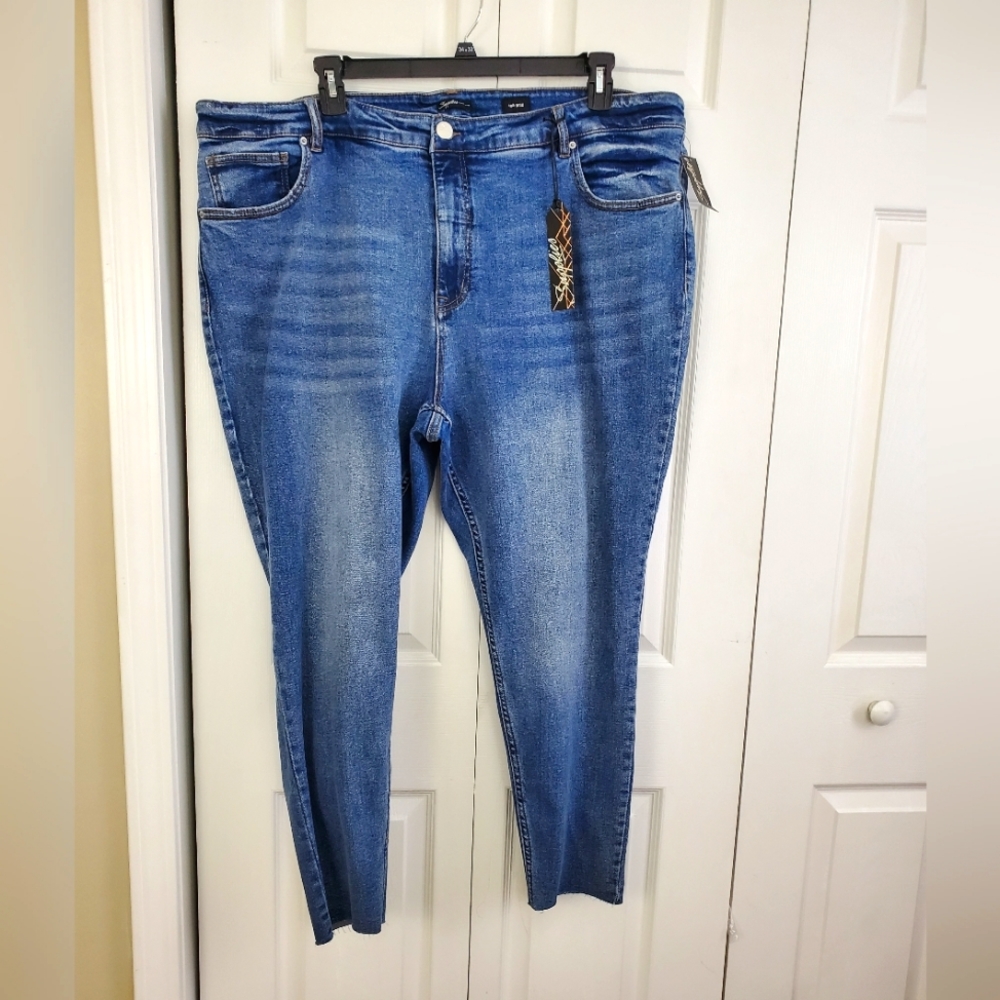 Supplies by UnionBay High Rise Raw Hem Ankle Jeans